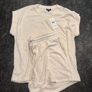 Splendid Cream Short Sleeve Top